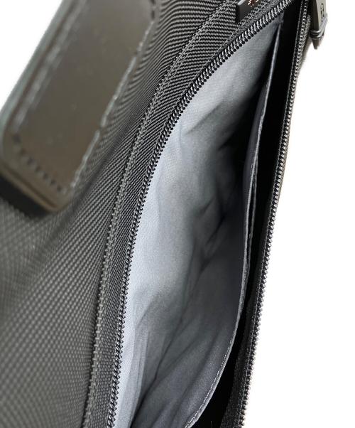 TUMI（トゥミ）TUMI (トゥミ) ALPHA2 Travel International Exp 2 Wheel Carry-On ブラックの古着・服飾アイテム