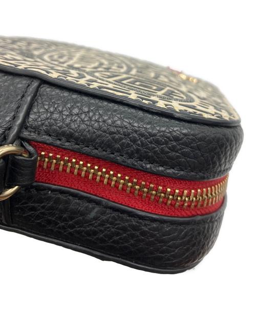 COACH（コーチ）COACH (コーチ) KEITH MINI CAMERA BAG ベージュ×ブラックの古着・服飾アイテム