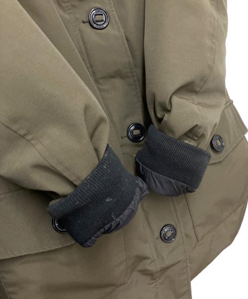 CANADA GOOSE（カナダグース）CANADA GOOSE (カナダグース) フーデッドジャケット オリーブ×ブラック サイズ:Mの古着・服飾アイテム