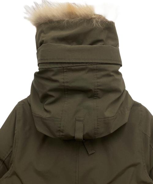 CANADA GOOSE（カナダグース）CANADA GOOSE (カナダグース) フーデッドジャケット オリーブ×ブラック サイズ:Mの古着・服飾アイテム