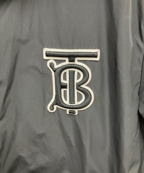BURBERRY（バーバリー）BURBERRY (バーバリー) ナイロンフーデッドコート ブラック×ホワイト サイズ:48の古着・服飾アイテム
