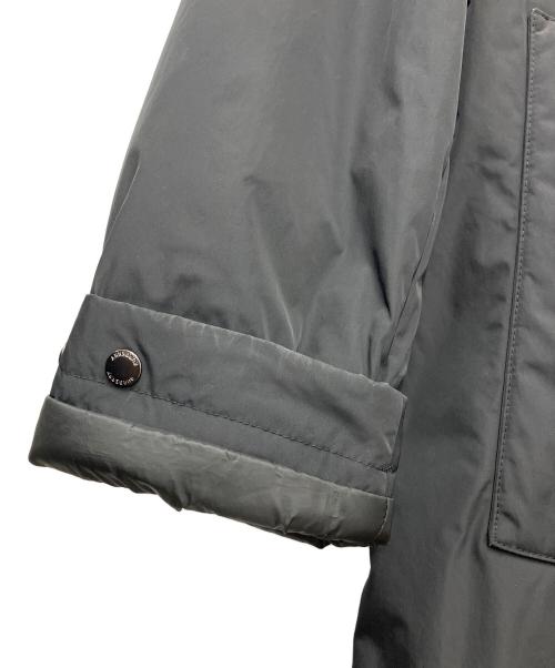 BURBERRY（バーバリー）BURBERRY (バーバリー) ナイロンフーデッドコート ブラック×ホワイト サイズ:48の古着・服飾アイテム