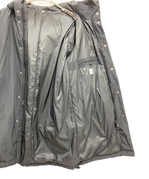 BURBERRY（バーバリー）BURBERRY (バーバリー) ナイロンフーデッドコート ブラック×ホワイト サイズ:48の古着・服飾アイテム