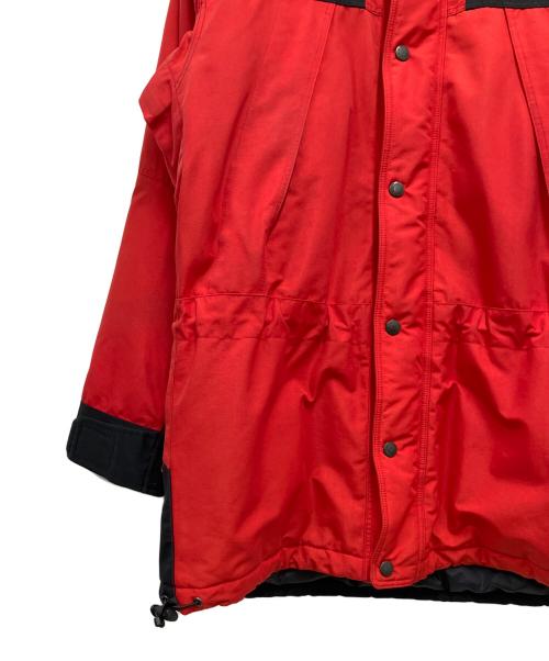 THE NORTH FACE（ザ ノース フェイス）THE NORTH FACE (ザ ノース フェイス) マウンテンパーカー レッド×ブラック サイズ:Mの古着・服飾アイテム