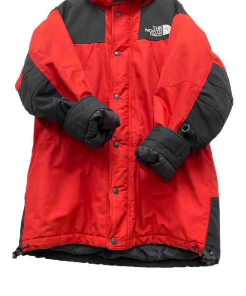 THE NORTH FACE（ザ ノース フェイス）THE NORTH FACE (ザ ノース フェイス) マウンテンパーカー レッド×ブラック サイズ:Mの古着・服飾アイテム