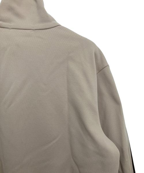 adidas（アディダス）adidas (アディダス) 	80s トレフォイルロゴ後期 デサント ベージュ×ブラウン サイズ:Mの古着・服飾アイテム