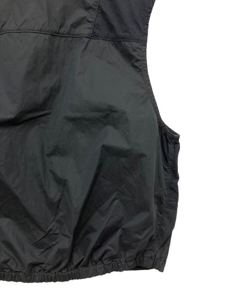 THE NORTHFACE PURPLELABEL（ザ・ノースフェイス パープルレーベル）THE NORTHFACE PURPLELABEL (ザ・ノースフェイス パープルレーベル) Brushed Weather Mountain Wind Vest ブラック サイズ:XLの古着・服飾アイテム
