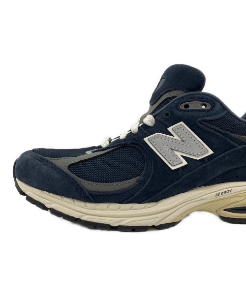 NEW BALANCE（ニューバランス）NEW BALANCE (ニューバランス) M2002RCA ネイビー×ベージュ サイズ:25.5cmの古着・服飾アイテム