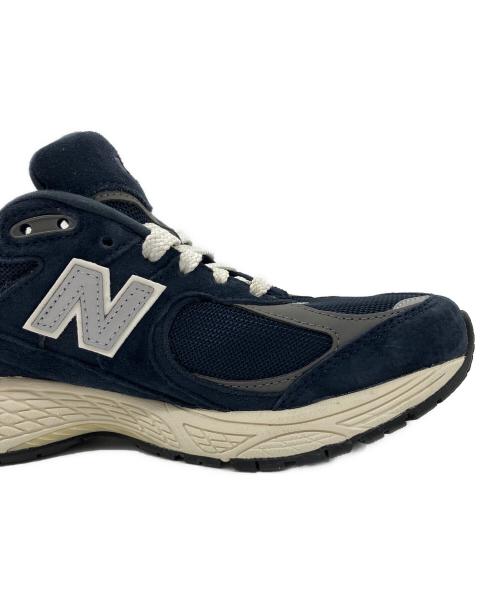 NEW BALANCE（ニューバランス）NEW BALANCE (ニューバランス) M2002RCA ネイビー×ベージュ サイズ:25.5cmの古着・服飾アイテム