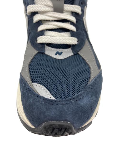 NEW BALANCE（ニューバランス）NEW BALANCE (ニューバランス) M2002RCA ネイビー×ベージュ サイズ:25.5cmの古着・服飾アイテム