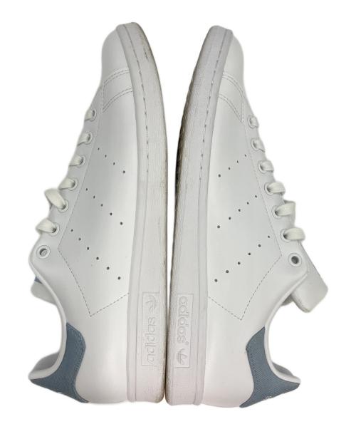adidas（アディダス）adidas (アディダス) スタンスミス ホワイト×ネイビー サイズ:US 10.5の古着・服飾アイテム