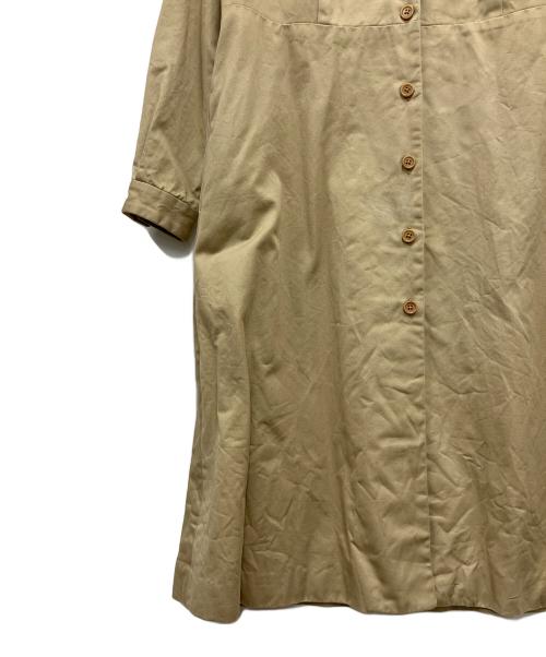 YAECA（ヤエカ）YAECA (ヤエカ) コート ベージュ サイズ:Sの古着・服飾アイテム