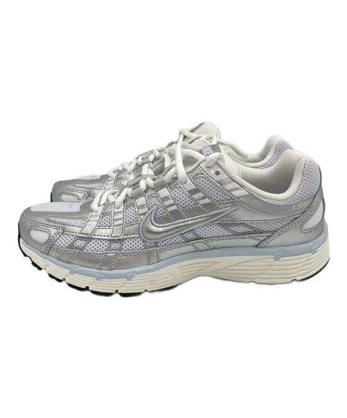 NIKE（ナイキ）NIKE (ナイキ) P-6000 ホワイト×シルバー サイズ:25cm 未使用品の古着・服飾アイテム