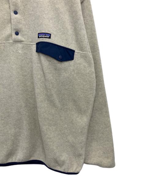 Patagonia（パタゴニア）Patagonia (パタゴニア) ライトウェイト・シンチラ・スナップT ホワイト×ネイビー サイズ:Lの古着・服飾アイテム