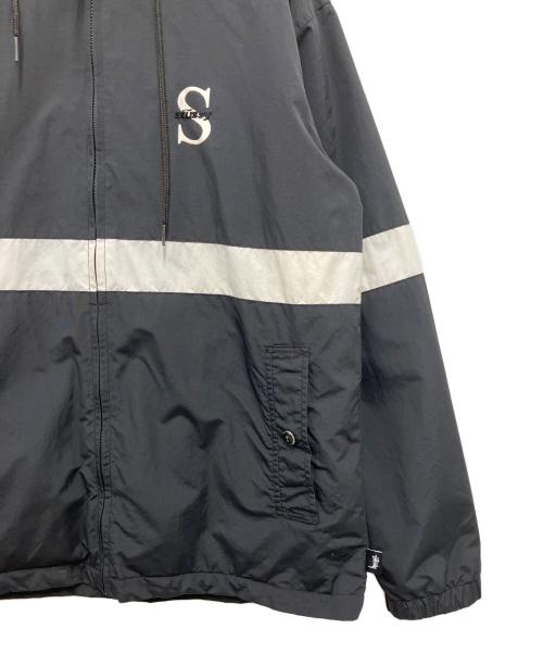stussy（ステューシー）stussy (ステューシー) ナイロンジャケット ブラック×ホワイト サイズ:Mの古着・服飾アイテム