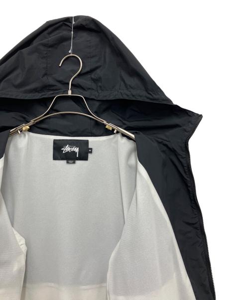 stussy（ステューシー）stussy (ステューシー) ナイロンジャケット ブラック×ホワイト サイズ:Mの古着・服飾アイテム