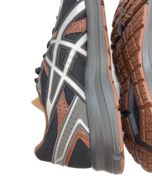 asics（アシックス）asics (アシックス) ローカットスニーカー ブラウン×シルバー サイズ:27cmの古着・服飾アイテム