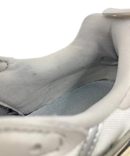 NIKE（ナイキ）NIKE (ナイキ) V2K RUN シルバー サイズ:28.5cmの古着・服飾アイテム