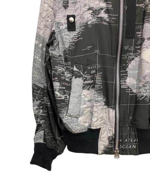 sacai（サカイ）sacai (サカイ) ワールドマップブルゾン ブラック サイズ:1の古着・服飾アイテム