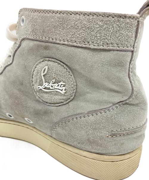 Christian Louboutin（クリスチャン・ルブタン）Christian Louboutin (クリスチャン・ルブタン) LOUIS FLAT VEAU VELOURS グレー×ホワイト サイズ:SIZE 43の古着・服飾アイテム