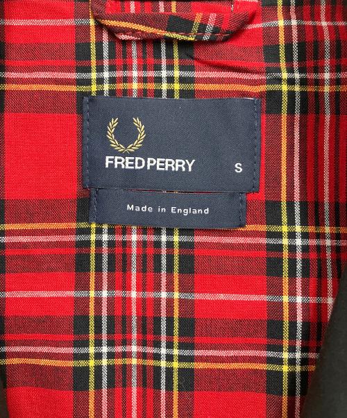 FRED PERRY（フレッドペリー）FRED PERRY (フレッドペリー) ジップジャケット ブラック×レッド サイズ:Sの古着・服飾アイテム
