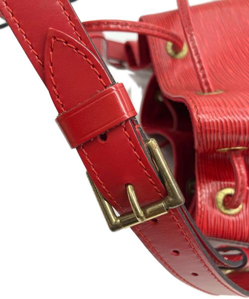 LOUIS VUITTON（ルイ ヴィトン）LOUIS VUITTON (ルイ ヴィトン) ショルダーバッグ エピ プチノエ カスティリアン・ レッドの古着・服飾アイテム