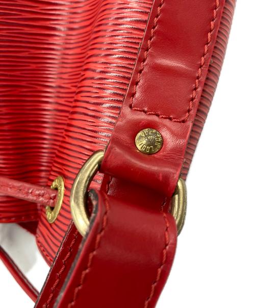 LOUIS VUITTON（ルイ ヴィトン）LOUIS VUITTON (ルイ ヴィトン) ショルダーバッグ エピ プチノエ カスティリアン・ レッドの古着・服飾アイテム