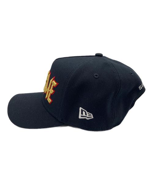 SUPREME（シュプリーム）SUPREME (シュプリーム) New Era (ニューエラ) 	Sharp Spellout Adjustable New Era ネイビー×レッドの古着・服飾アイテム