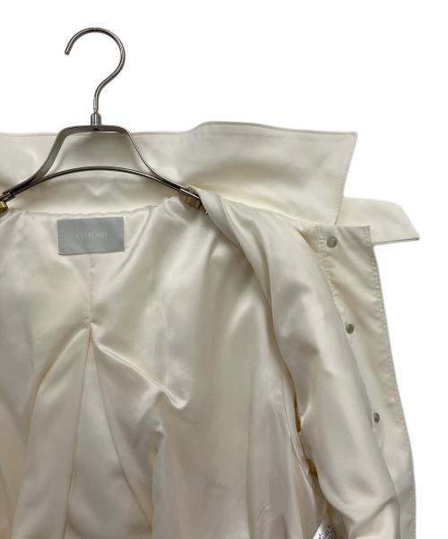 CELFORD（セルフォード）CELFORD (セルフォード) ビッグフードショートトレンチ アイボリー サイズ:ONEの古着・服飾アイテム