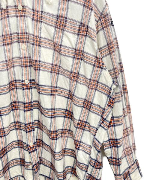 DIESEL（ディーゼル）DIESEL (ディーゼル) パーカー ベージュ サイズ:44の古着・服飾アイテム