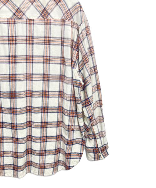 DIESEL（ディーゼル）DIESEL (ディーゼル) パーカー ベージュ サイズ:44の古着・服飾アイテム