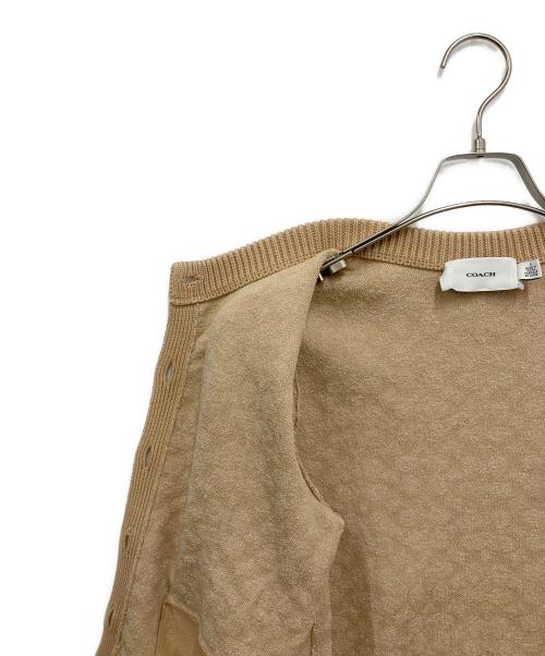 COACH（コーチ）COACH (コーチ) OBSERVED BY US (オブザーブド バイ アス) 厚手カーディガン ベージュ サイズ:Sの古着・服飾アイテム