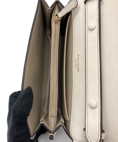 Kate Spade（ケイトスペード）Kate Spade (ケイトスペード) ダコタ スモール クロスボディ ホワイトの古着・服飾アイテム