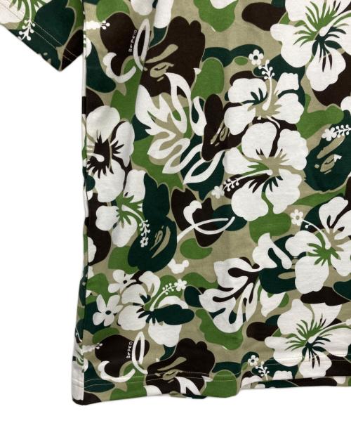 A BATHING APE（アベイシングエイプ）A BATHING APE (アベイシングエイプ) 半袖カットソー グリーン×ホワイト サイズ:Mの古着・服飾アイテム