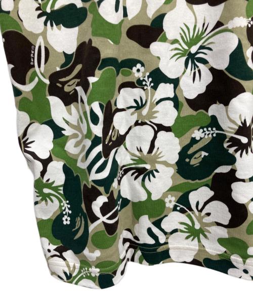 A BATHING APE（アベイシングエイプ）A BATHING APE (アベイシングエイプ) 半袖カットソー グリーン×ホワイト サイズ:Mの古着・服飾アイテム