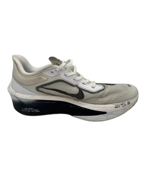 NIKE（ナイキ）NIKE (ナイキ) スニーカー ホワイト×ブラック サイズ:US8.5の古着・服飾アイテム