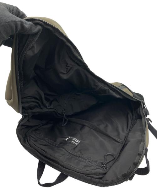 MONCLER（モンクレール）MONCLER (モンクレール) FRAGMENT DESIGN (フラグメントデザイン) ZAINO BACKPACK カーキの古着・服飾アイテム