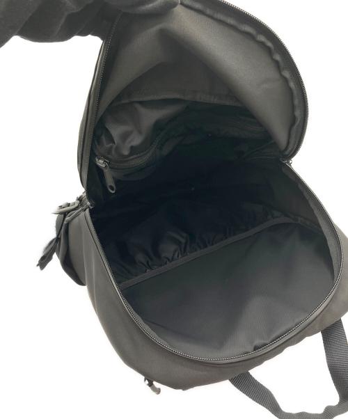 MONCLER（モンクレール）MONCLER (モンクレール) FRAGMENT DESIGN (フラグメントデザイン) リュック ブラックの古着・服飾アイテム