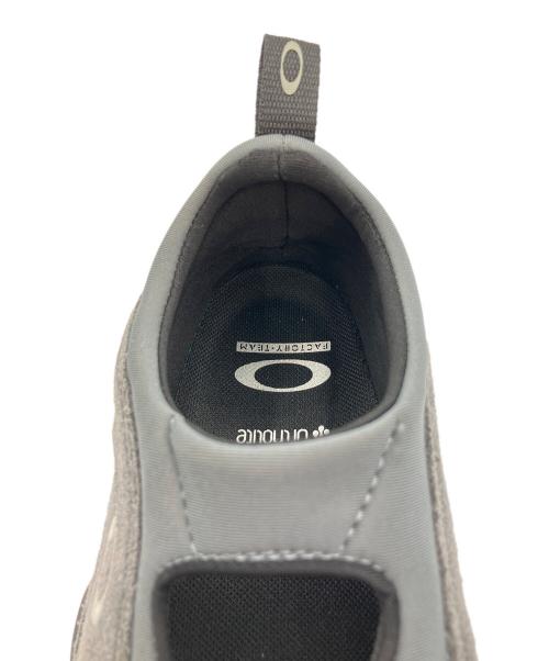 OAKLEY（オークリー）OAKLEY (オークリー) OAKLEY FACTORY TEAM FLESH SANDAL グレー サイズ:US 6.5の古着・服飾アイテム