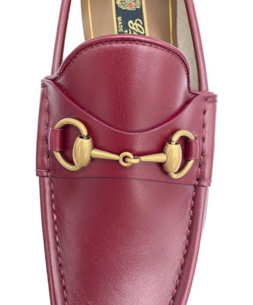 GUCCI（グッチ）GUCCI (グッチ) ホースビット 1953 ローファー レッド サイズ:7 未使用品の古着・服飾アイテム