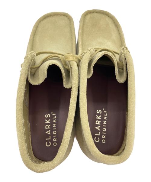 CLARKS ORIGINALS（クラークス オリジナルズ）CLARKS ORIGINALS (クラークス オリジナルズ) デザートブーツ ベージュ サイズ:26.5cmの古着・服飾アイテム
