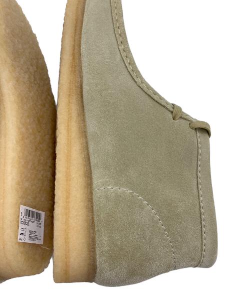 CLARKS ORIGINALS（クラークス オリジナルズ）CLARKS ORIGINALS (クラークス オリジナルズ) デザートブーツ ベージュ サイズ:26.5cmの古着・服飾アイテム