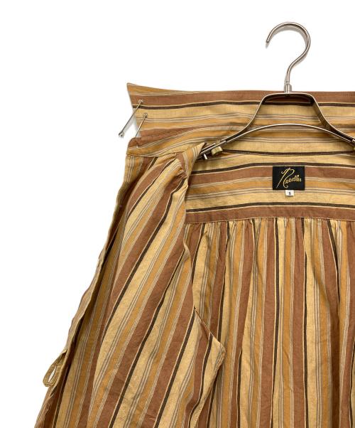 Needles（ニードルズ）Needles (ニードルズ) 長袖シャツ ベージュ×ブラウン サイズ:Sの古着・服飾アイテム