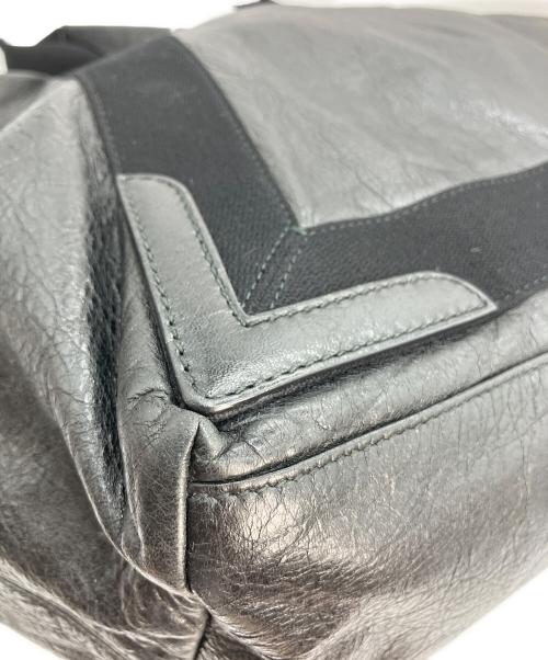BALENCIAGA（バレンシアガ）BALENCIAGA (バレンシアガ) ネイビーカバM レザー トートバッグ ブラックの古着・服飾アイテム
