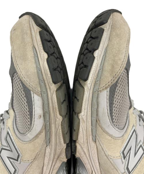 NEW BALANCE（ニューバランス）NEW BALANCE (ニューバランス) ml2002r0 ベージュ×グレー サイズ:27.5cmの古着・服飾アイテム