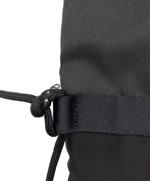 MONCLER（モンクレール）MONCLER  (モンクレール) RAMIDUS (ラミダス)  FRAGMENT DESIGN (フラグメントデザイン) サコッシュ ブラックの古着・服飾アイテム