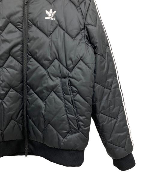 adidas（アディダス）adidas (アディダス) キルティングジャケット ブラック×オレンジ サイズ:Mの古着・服飾アイテム