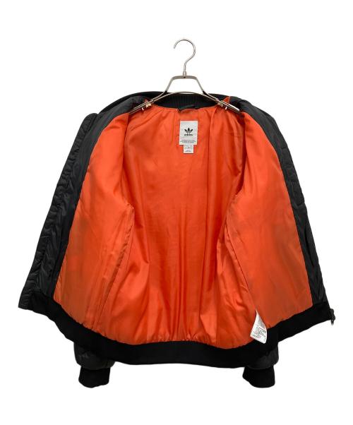 adidas（アディダス）adidas (アディダス) キルティングジャケット ブラック×オレンジ サイズ:Mの古着・服飾アイテム