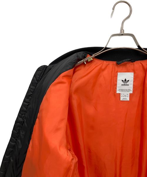 adidas（アディダス）adidas (アディダス) キルティングジャケット ブラック×オレンジ サイズ:Mの古着・服飾アイテム