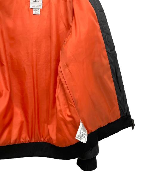 adidas（アディダス）adidas (アディダス) キルティングジャケット ブラック×オレンジ サイズ:Mの古着・服飾アイテム